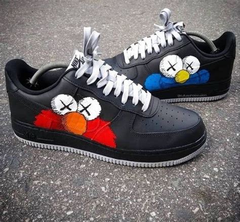 B_customs_ i am using angelus acrylic paint for this custom. Nike Air Force Ones - Cartoon Love | Custom shoes diy ...