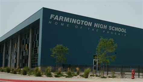 Farmington High School To Transition To Online Learning For 2 Weeks