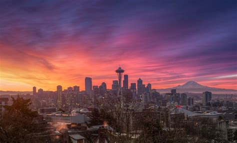 Sunrise In Seattle Beautiful Places Vacation Seattle Skyline