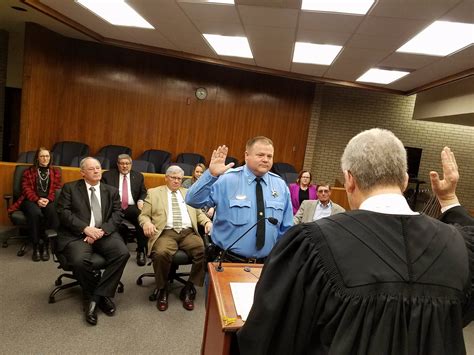 Saline County Officials Sworn-In