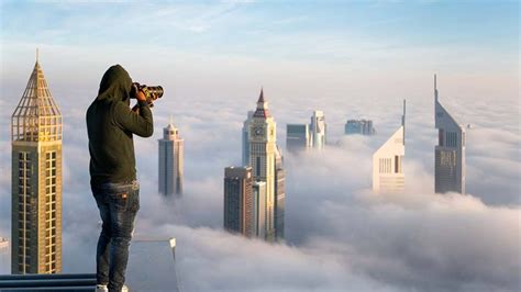 Top 5 Real Estate Photographer Captures Skyscrapers Above The Cloud