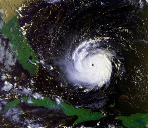 Effects Of Hurricane Andrew In The Bahamas Wikipedia