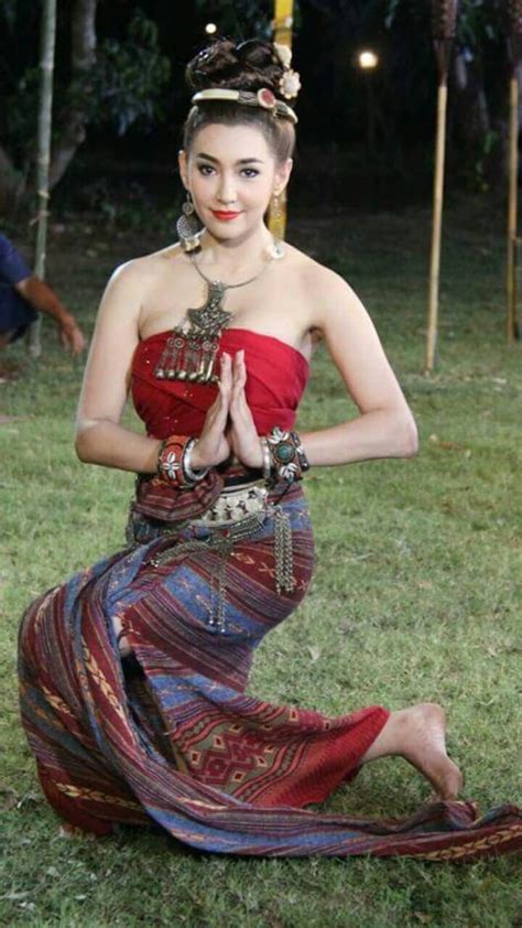 Thai Original Dress Northern Style Pakaian Tradisional Mode