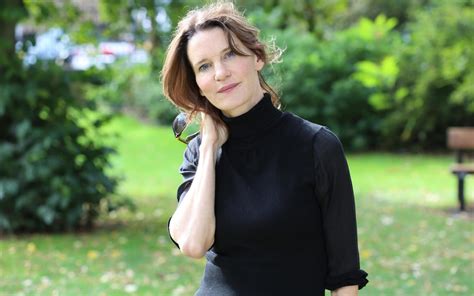 Susie Dent The Secret To A Better Holiday Is All About The Language