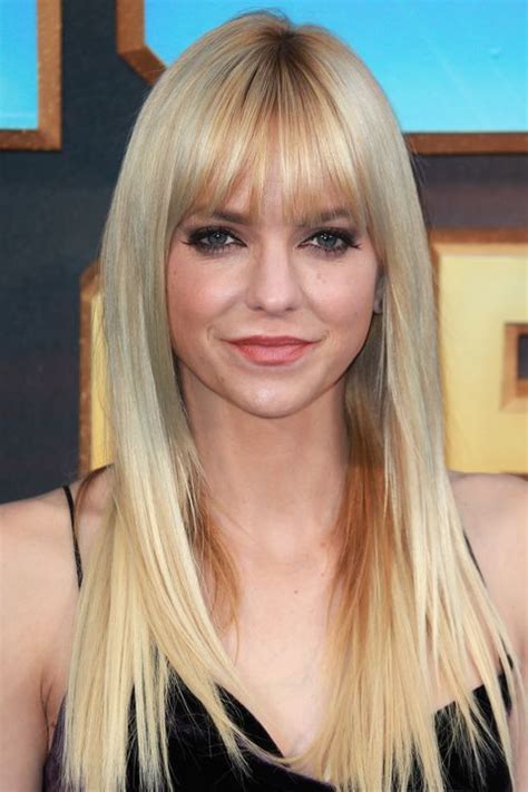 34 best bangs for round faces: 20 Best Haircuts for Women with Round Shaped Faces