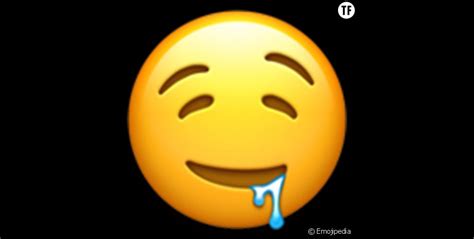 L'emoji bave au coin des lèvres - Terrafemina