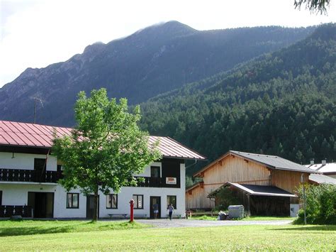 Hotel fischer am see****, familie bunte, am see 1, 6611 heiterwang am see t: Stanzach Pleispitze achter Bergland