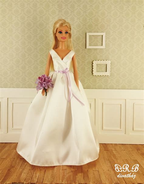 Handmade Wedding Dress For Barbie Doll With Images Ruhák Barbie Egyedi