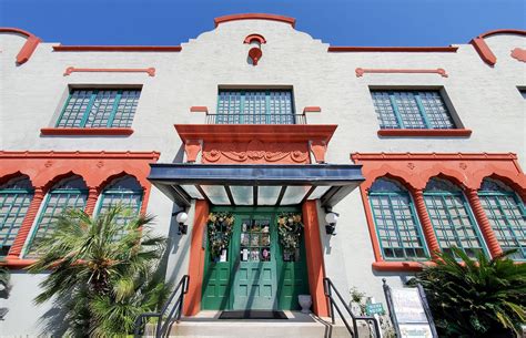 Underrated towns in every US state that locals would rather keep to