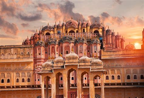 15 Top Historical Places In India You Must Visit