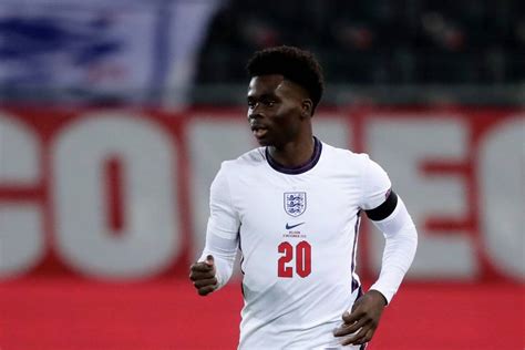 Моложе только джуд беллингхем (17). Arsenal Player Bukayo Saka - Bukayo Saka Is The Playground Footballer Arsenal And The Pl Needs ...