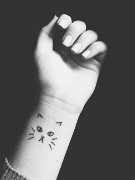 90 Superlative Wrist Tattoo Designs For Women Border Tattoo