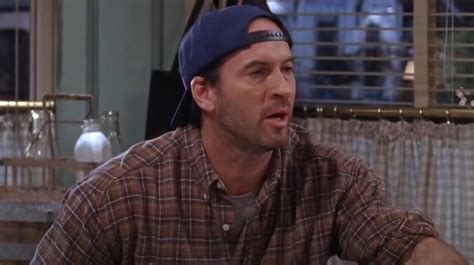 Gilmore Girls Scott Patterson Took Everything He Could Get His Hands On From The Set