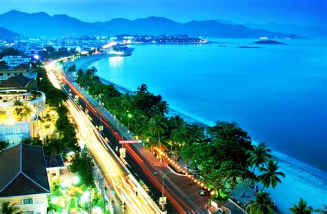 From nha trang to da lat you can travel by bus, van, taxi, motorbike. Nha Trang beach - Vietnam Dirt Bike Tours & Motorbike Rentals