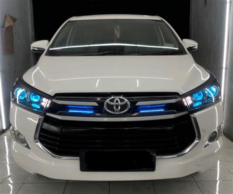 Modifikasi Double Projector Toyota Kijang Innova Reborn Tomi Air Brush