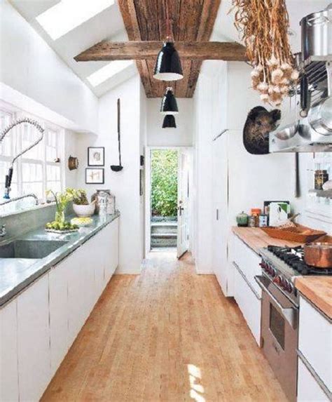 Just like a ship's galley, this kitchen allowed the maximum use of restricted space and required the minimum work of the movement. 37 Examples Of Galley Kitchen Lighting That Looks Very ...