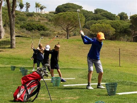 Conoce Nuestras Clases De Golf Para Niños Cabopino Golf Marbella