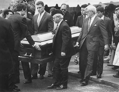 Photo Elton John Serve As Pallbearers During Ryan Whites Funeral