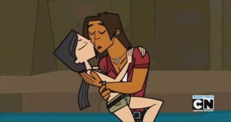 Alejandro And Heather Kiss In The Finale Drama Total Total Drama Island Fits For Highschool O