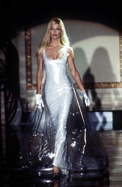 Versace Haute Couture Runway Collection Womenfall Winter 1995