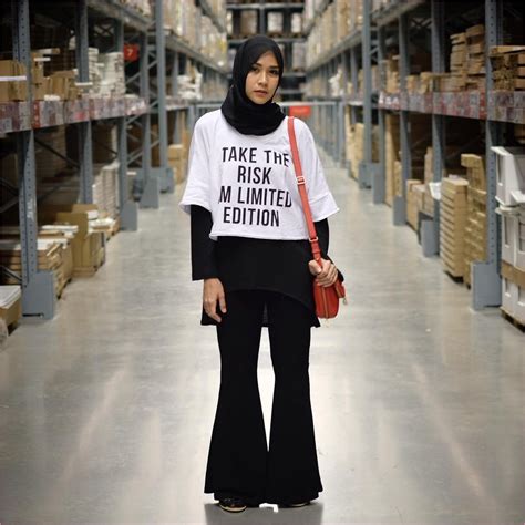 Kamu bisa tiru ide outfit ala selebgram aghnia punjabi, si cewek cantik hijaber yang terkenal ini. 99+ Model Baju Muslim Terbaru Ala Selebgram Bisa Untuk Lebaran indohijab - Alaidrous | Pusat ...