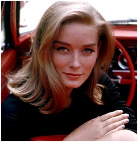 Picture Of Tania Mallet
