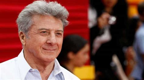 dustin hoffman issues an apology after being accused of sexual harassment world news