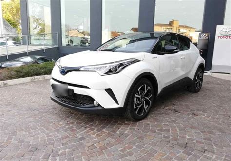 Toyota C Hr 18h Dynamic Pearl White Km 0 A Soli 26980€ Su Miacar