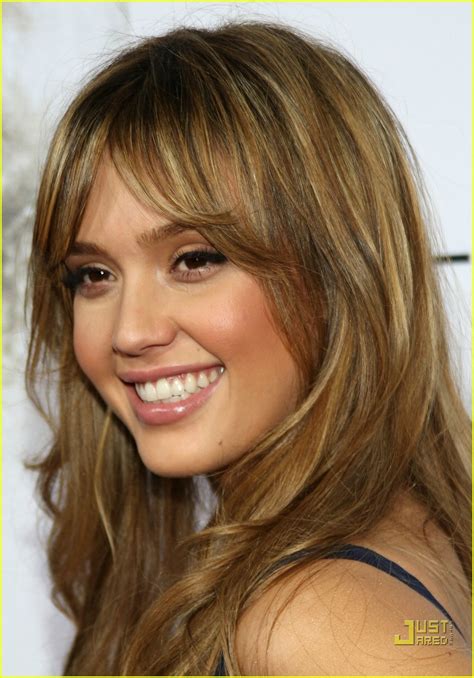 Jessica Alba Gives Us The Eye Photo 898151 Cash Warren Jessica