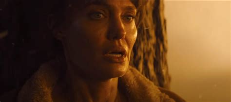 ‘those Who Wish Me Dead Trailer Angelina Jolie Outruns Assassins And A Forest Fire Close Upfilm