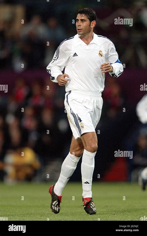 Fernando Hierro Real Madrid Hampden Park Glasgow 15 May 2002 Stock