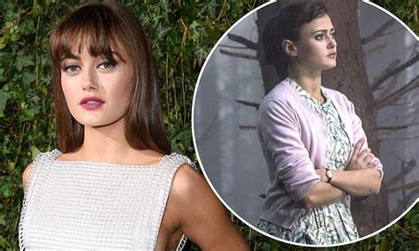 Ella Purnell Speaks Candidly About Battling Depression And Self Harm Daily Mail Online