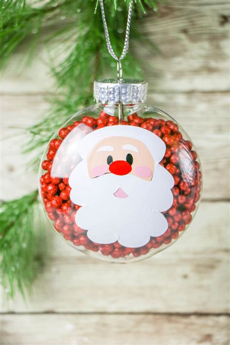 Create Festive And Personalized Christmas Ornaments With Your Cricut
