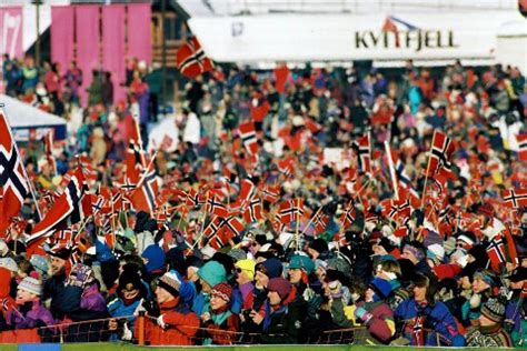 Johann olav koss' tre gull og tre verdensrekorder, nye triumfer for gutta i langrennssporet, kombinertgull til fred. OL Lillehammer 1994, her fra Kvitfjell da portene åpnet for aller første gang under OL i 1994 ...