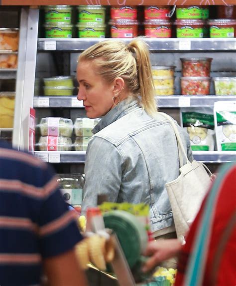 CAMERON DIAZ Shopping At Whole Foods In Beverly Hills HawtCelebs