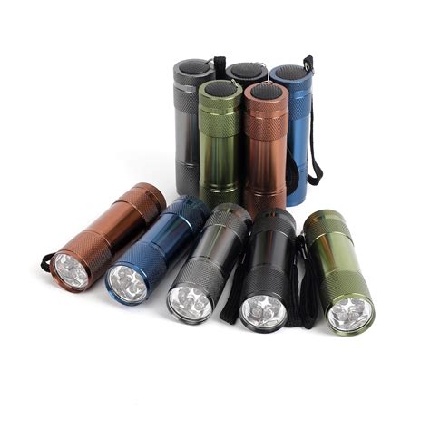 Ozark Trail Aluminum Flashlight 10 Pack 30 Aaa Batteries 982 Fs