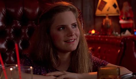 jennifer jason leigh in fast times at ridgemont high