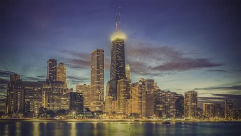 Chicago Downtown Skyline By Dusk Innovateeducate