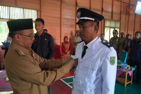 Bupati Lantik Dua Kepala Kampung Portal Berau