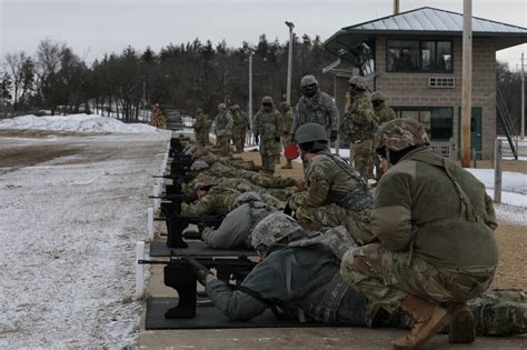 Army Reserve Soldiers Conduct Cold Weather Qualification