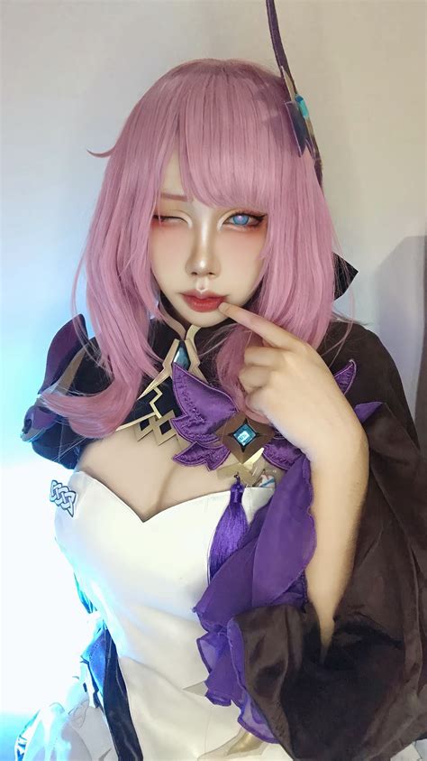 Elysia Cosplay 💕 Honkai Impact 3rd Hoyolab