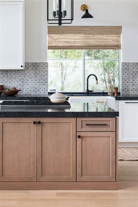 Black Granite Kitchen Countertops Design Ideas | Countertopsnews