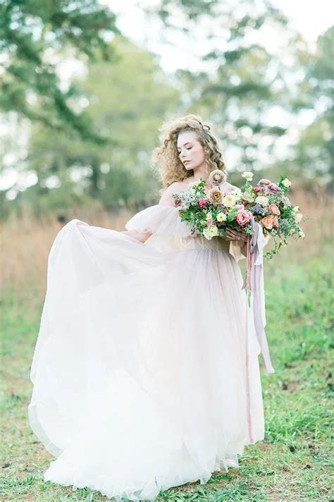Colorful Ethereal Summer Wedding Ideas Glamour And Grace Heirloom
