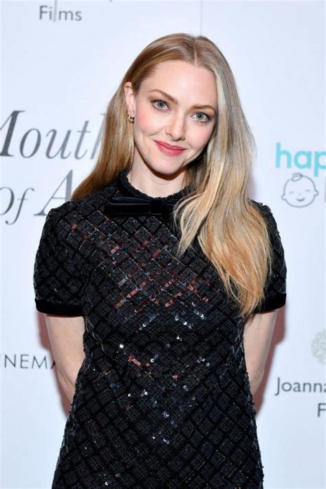 Amanda Seyfried Sexy In A Tiny Dress At The Premiere Of A Mouthful Of