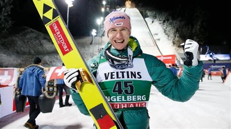 Karl geiger na mistrzostwach świata w narciarstwie klasycznym. Karl Geiger wins the 1000th World Cup - Best of Larissa