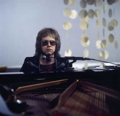Is haunted banger a genre yet? young elton john in the early 70s | Elton john, Elton john ...