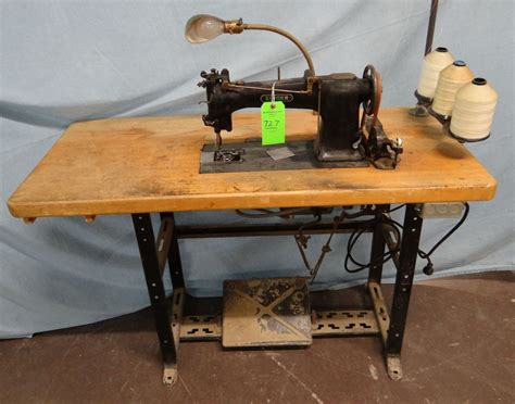 Singer Leather Sewing Machine Elec Mounted On Stand Speed Tredle