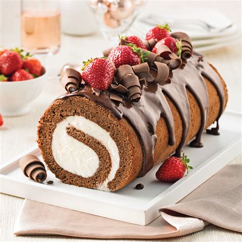It's packed with warm, cozy spices like cinnamon, nutmeg, and cloves. Ice Cream Yule Log - 5 ingredients 15 minutes