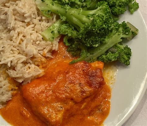 Poisson rose à la sauce poivronnée Dietitude