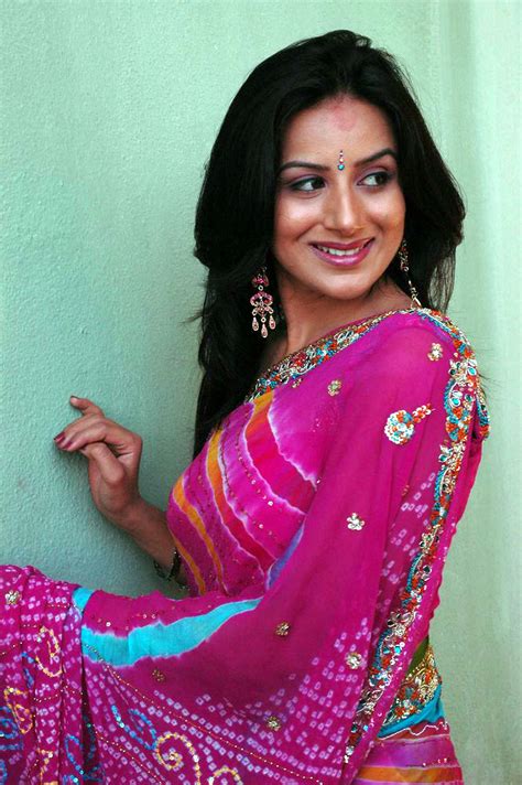 Pooja Gandhi In Saree Photoshoot Photoshoot2012